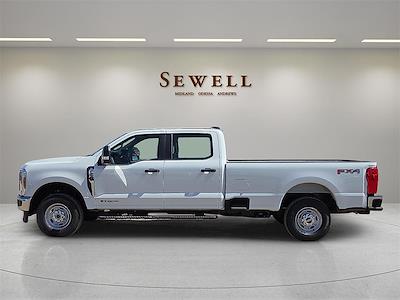 New 2025 Ford F-250 XL Crew Cab 4WD Pickup for sale #1578202 - photo 2
