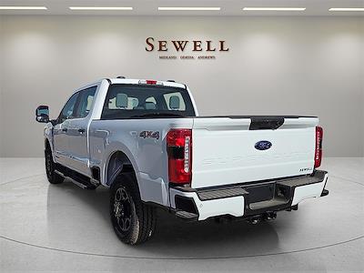 2025 Ford F-250 Crew Cab 4WD Pickup for sale #1579495 - photo 2