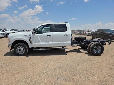 New 2025 Ford F-350 XL Crew Cab 4x4 Cab Chassis for sale #1579908 - photo 2