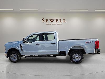 2025 Ford F-250 Crew Cab 4WD Pickup for sale #1586438 - photo 2