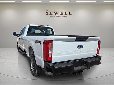 New 2025 Ford F-250 Lariat Crew Cab 4WD Pickup for sale #1586485 - photo 2