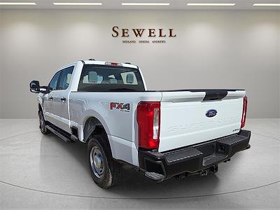 New 2025 Ford F-250 XL Crew Cab 4WD Pickup for sale #1586495 - photo 2