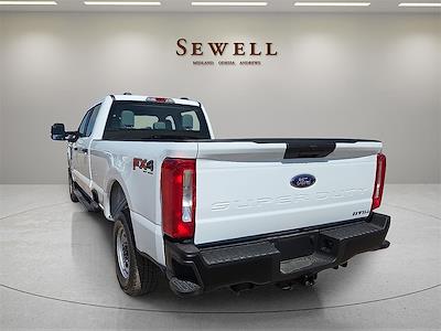 New 2025 Ford F-250 Lariat Crew Cab 4WD Pickup for sale #1587175 - photo 2