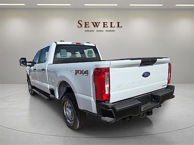 New 2025 Ford F-250 XL Crew Cab 4WD Pickup for sale #1588374 - photo 2