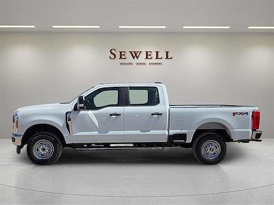New 2025 Ford F-250 XL Crew Cab 4WD Pickup for sale #1588757 - photo 2