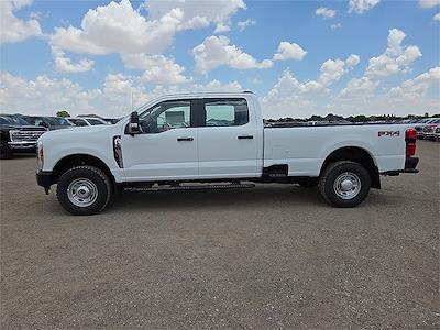 New 2025 Ford F-250 Lariat Crew Cab 4x4 Pickup for sale #1589175 - photo 2