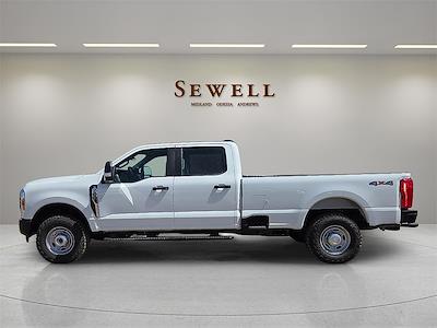 New 2025 Ford F-250 Lariat Crew Cab 4WD Pickup for sale #1590191 - photo 2