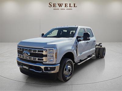 2026 Ford F-350 Crew Cab SRW 4WD Cab Chassis for sale #1605653 - photo 1