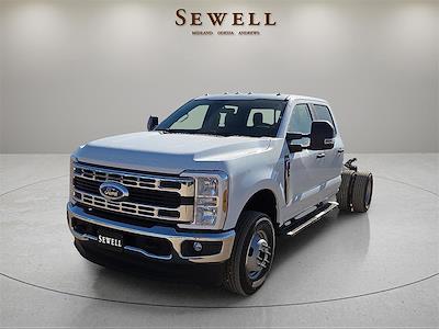 2026 Ford F-350 Crew Cab DRW 4WD Cab Chassis for sale #1609221 - photo 1