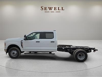 New 2026 Ford F-350 Crew Cab Cab Chassis for sale #1610764 - photo 2
