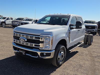2026 Ford F-350 Crew Cab DRW 4WD Cab Chassis for sale #1624389 - photo 1