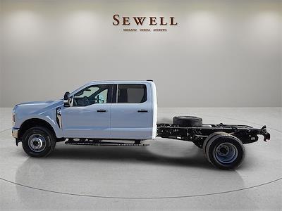 New 2026 Ford F-350 Crew Cab Cab Chassis for sale #1624767 - photo 2