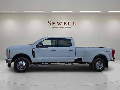 New 2026 Ford F-350 XLT Crew Cab 4WD DRW Pickup for sale #1625038 - photo 2