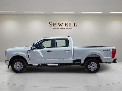 New 2026 Ford F-250 XL Crew Cab 4WD Pickup for sale #1631940 - photo 2