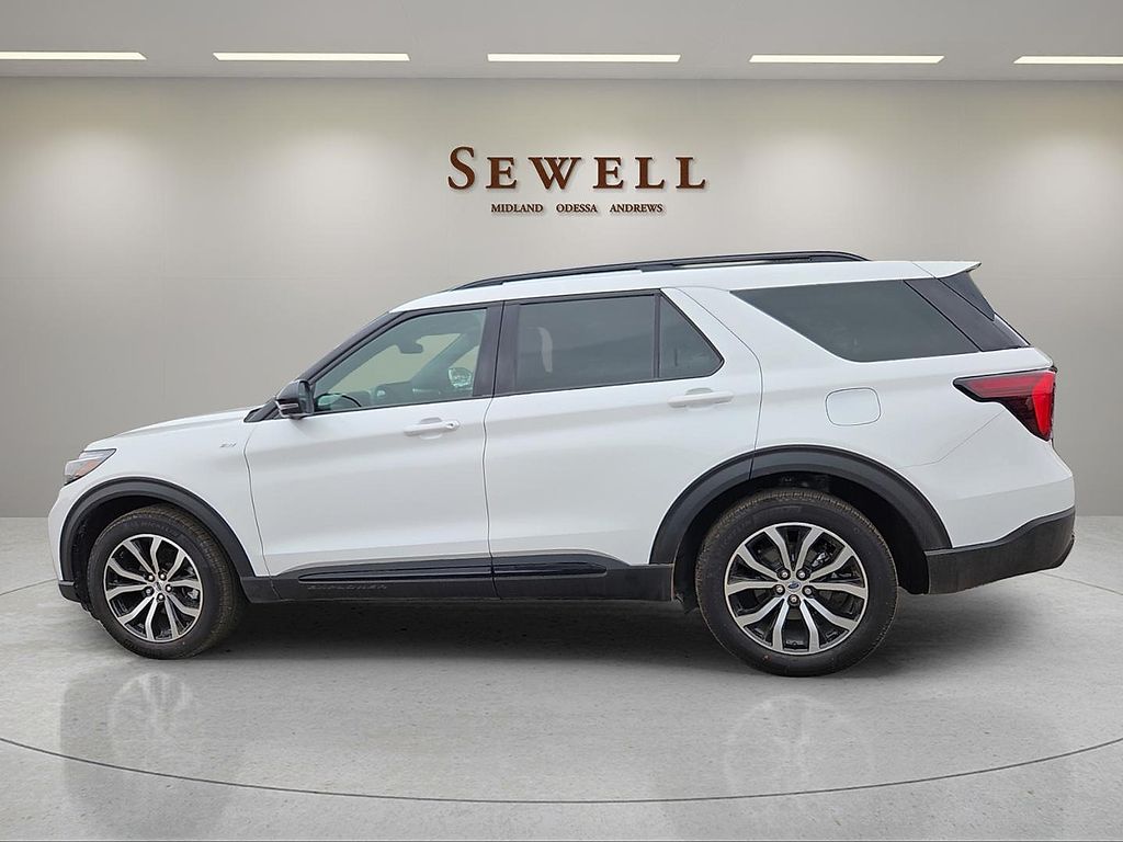 New 2026 Ford Explorer - photo 2