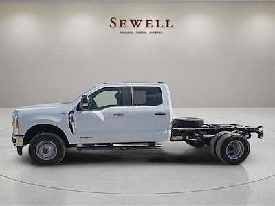 2026 Ford F-350 Crew Cab DRW 4WD Pickup for sale #1685083 - photo 2