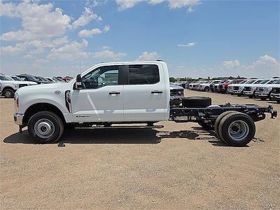 2025 Ford F-350 Crew Cab DRW 4x4 Cab Chassis for sale #516523 - photo 2