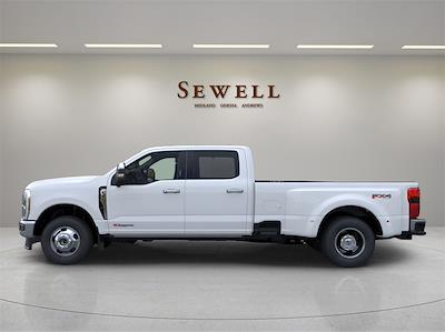 New 2025 Ford F-350 Lariat Crew Cab 4x4 DRW Pickup for sale #521911 - photo 2