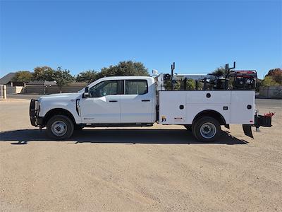New 2025 Ford F-350 XL Crew Cab 4WD Cab Chassis for sale #540972 - photo 2