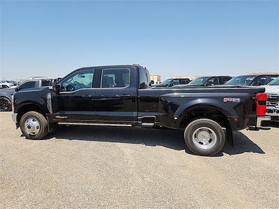 2025 Ford F-350 Crew Cab DRW 4x4 Pickup for sale #575811 - photo 2
