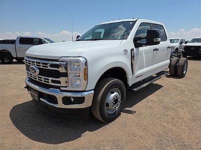 2025 Ford F-350 Crew Cab DRW 4x4 Cab Chassis for sale #597618 - photo 1