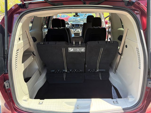 Used 2018 Chrysler Pacifica - photo 24