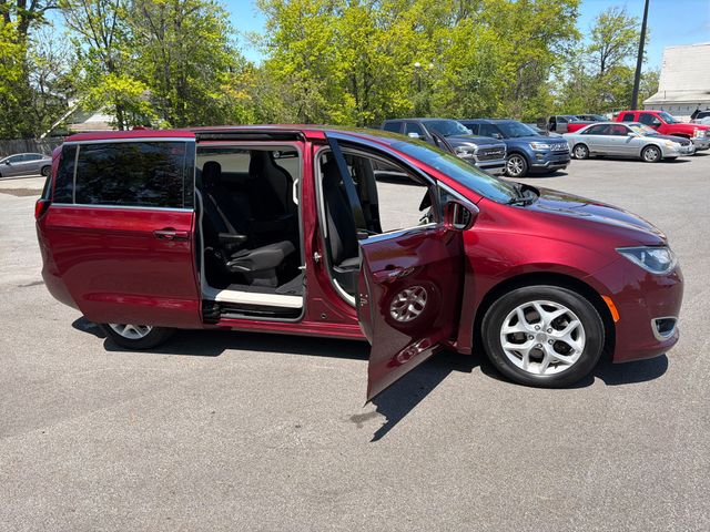 Used 2018 Chrysler Pacifica - photo 26