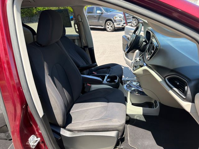 Used 2018 Chrysler Pacifica - photo 29