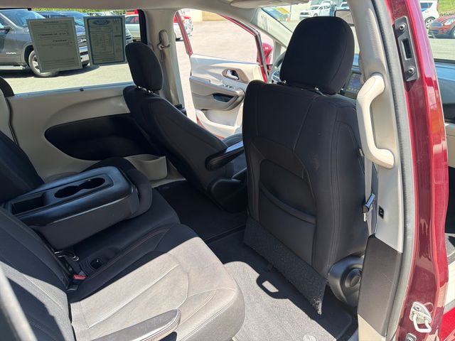 Used 2018 Chrysler Pacifica - photo 32