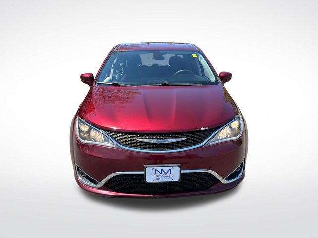 Used 2018 Chrysler Pacifica - photo 1