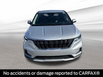 Used 2022 Kia Carnival - photo 1