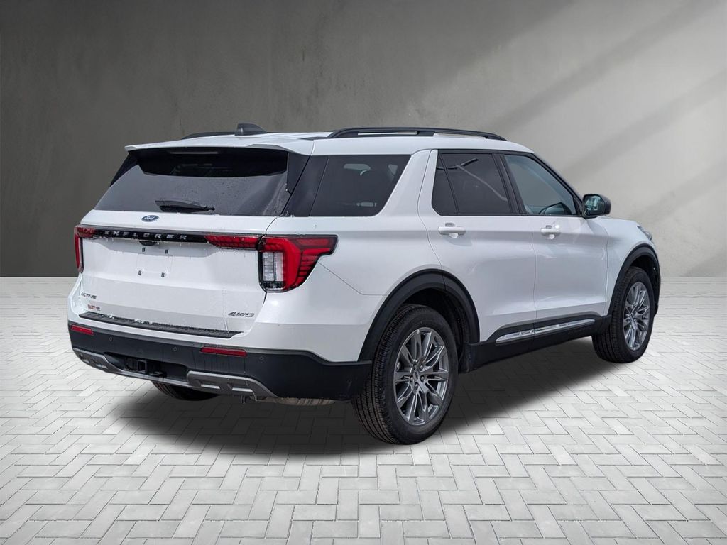 New 2025 Ford Explorer - photo 12