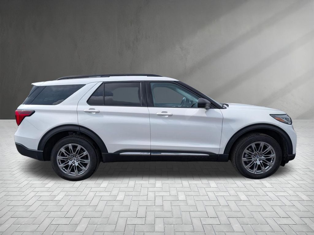 New 2025 Ford Explorer - photo 13