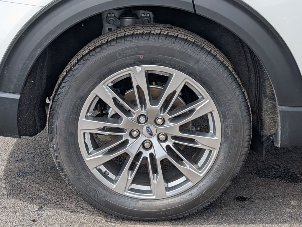 New 2025 Ford Explorer - photo 20