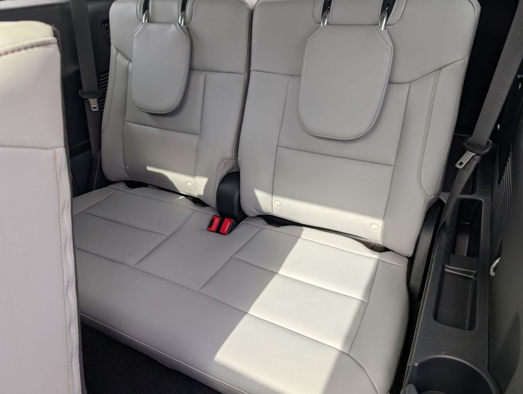 New 2025 Ford Explorer - photo 51