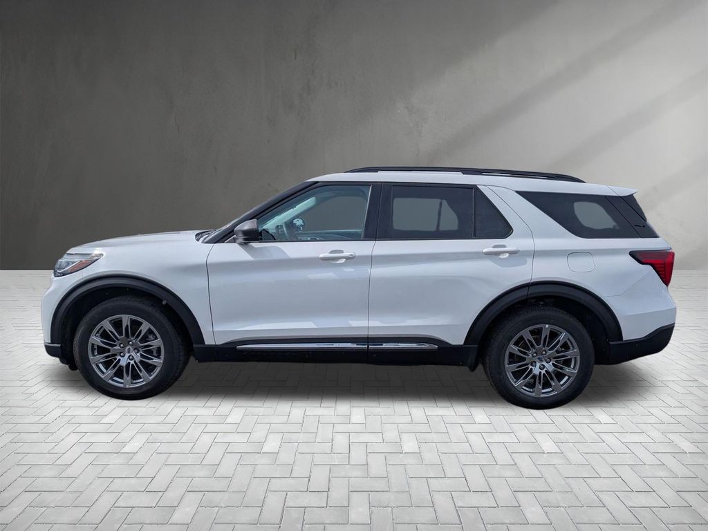 New 2025 Ford Explorer - photo 2