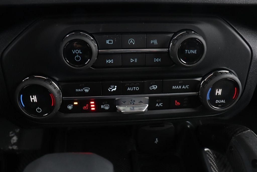 New 2025 Ford Bronco - photo 34