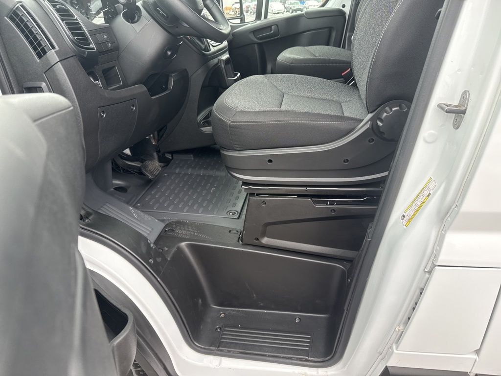 Used 2024 Ram ProMaster 2500 - photo 13
