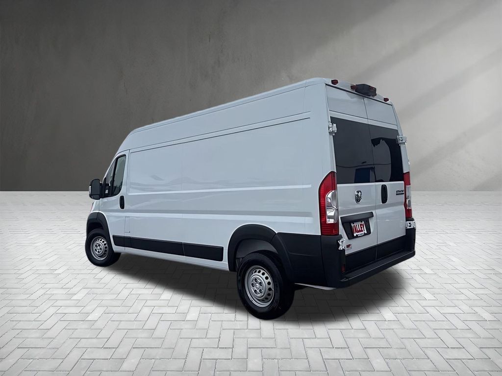 Used 2024 Ram ProMaster 2500 - photo 8