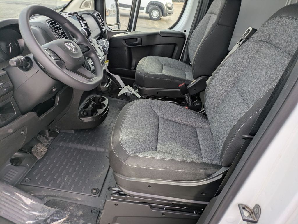 Used 2024 Ram ProMaster 2500 - photo 18