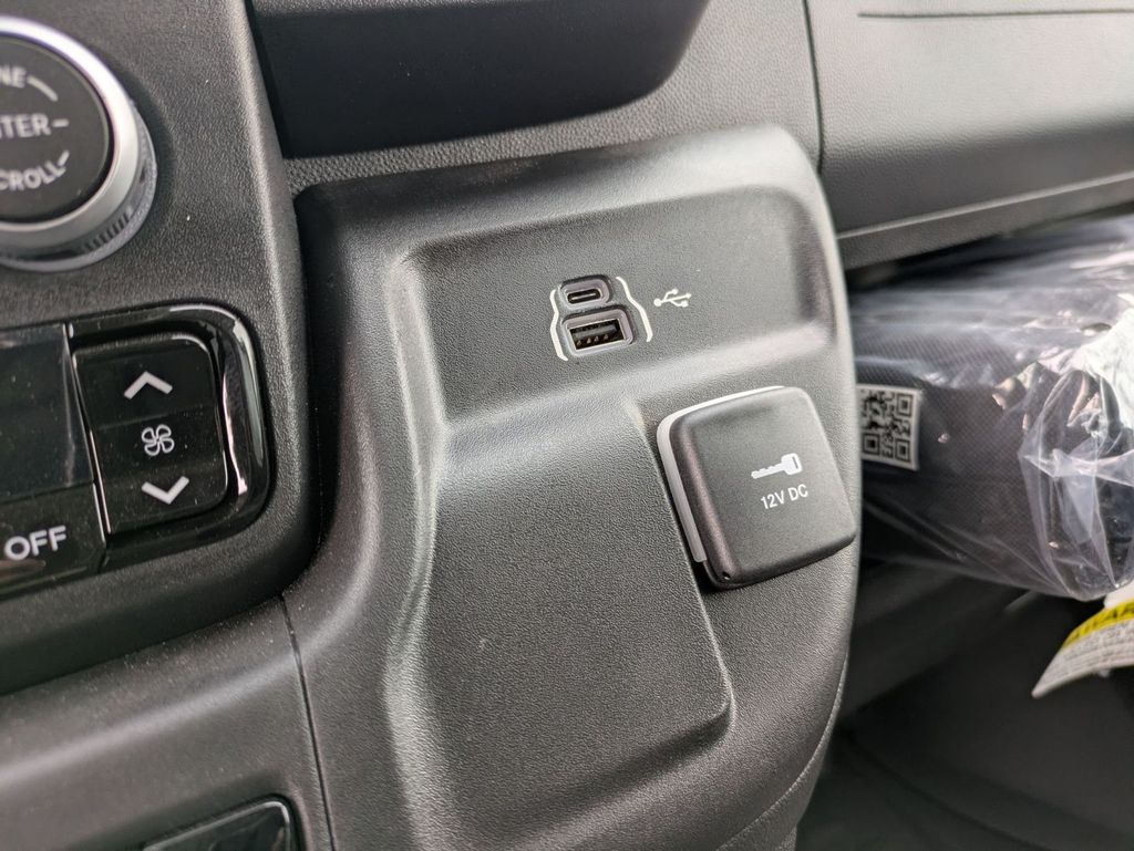 Used 2024 Ram ProMaster 2500 - photo 29