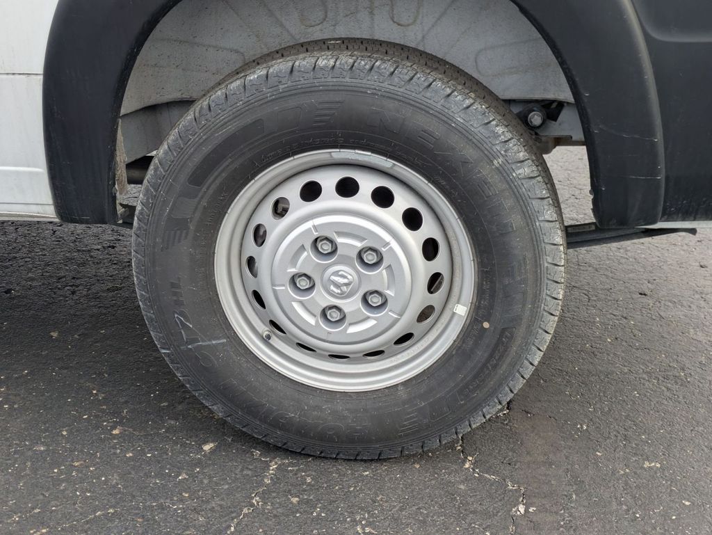 Used 2024 Ram ProMaster 2500 - photo 14