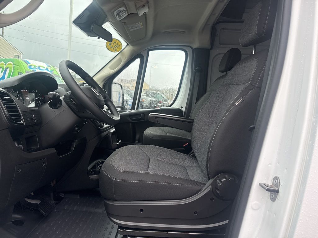 Used 2024 Ram ProMaster 2500 - photo 13