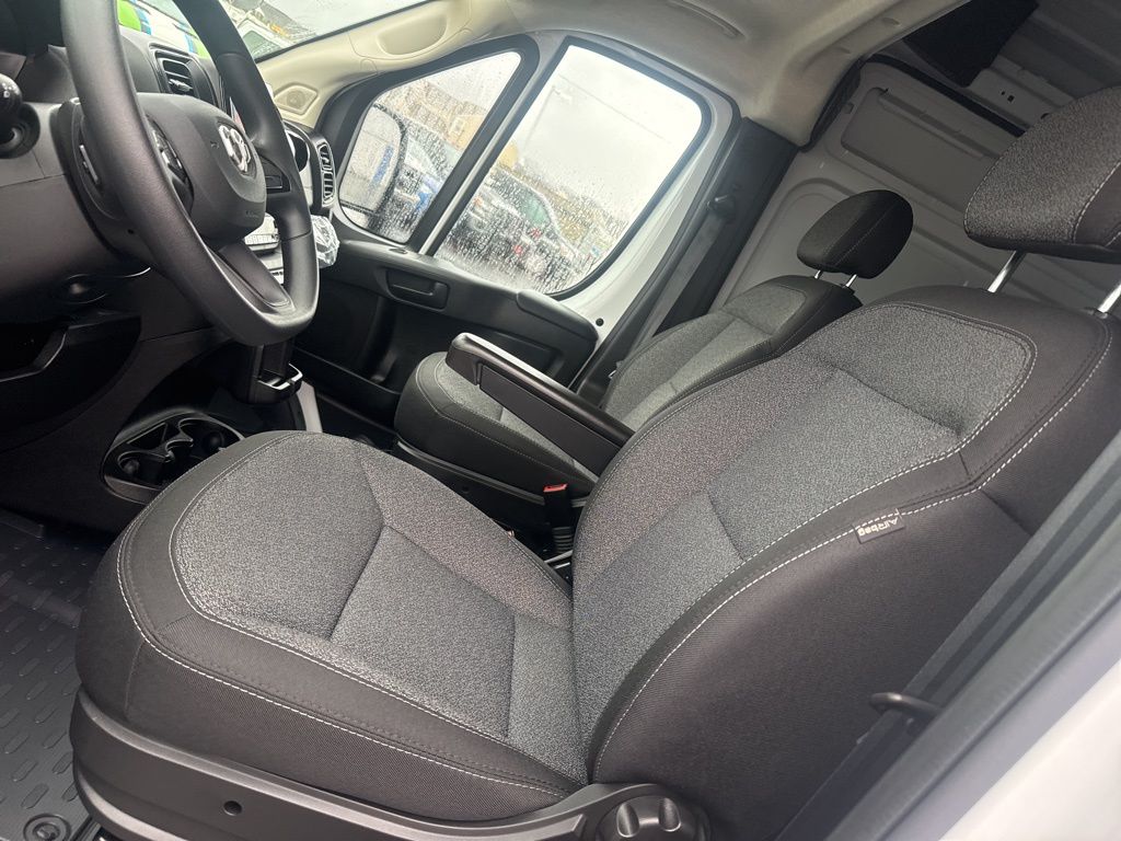 Used 2024 Ram ProMaster 2500 - photo 14