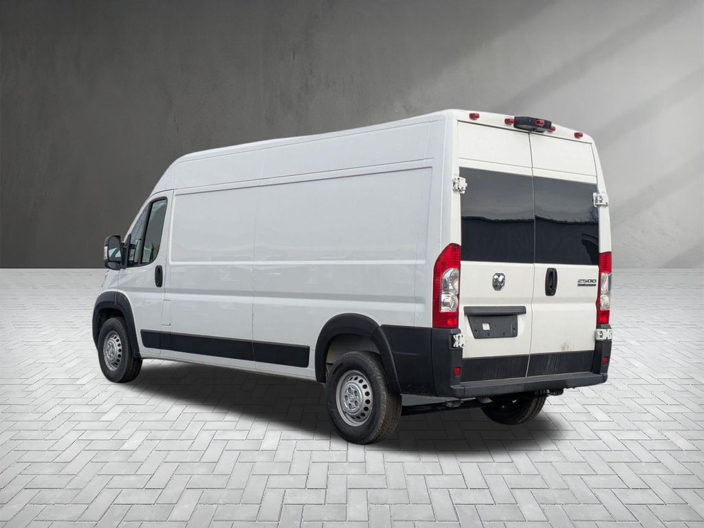 Used 2024 Ram ProMaster 2500 - photo 5