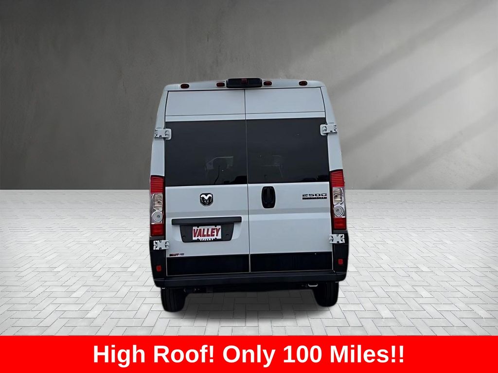 Used 2024 Ram ProMaster 2500 - photo 10