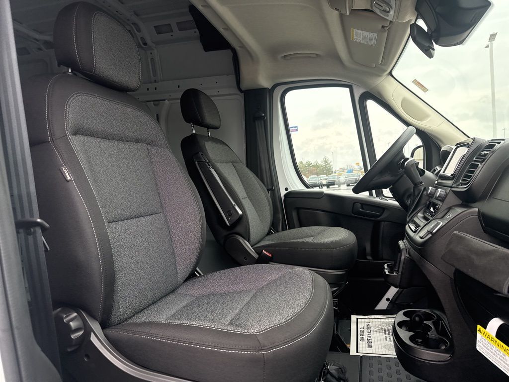 Used 2024 Ram ProMaster 2500 - photo 32