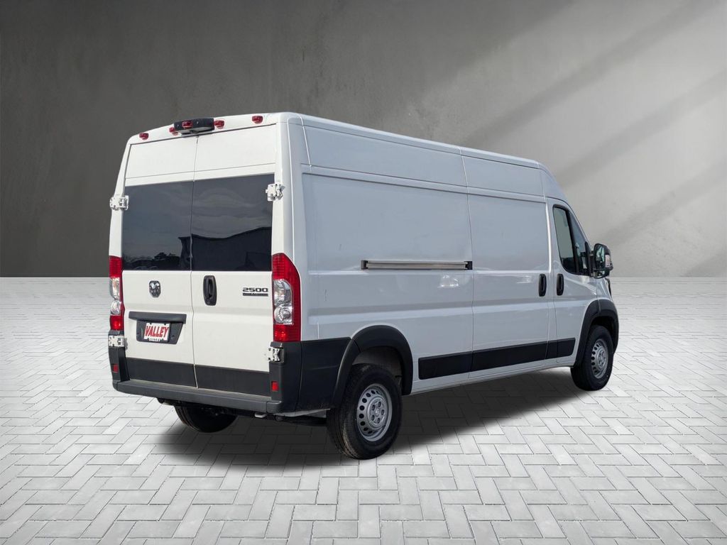 Used 2024 Ram ProMaster 2500 - photo 5