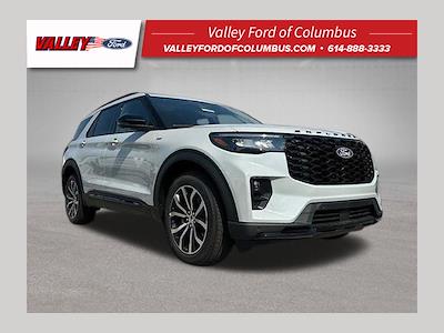 2027 Ford Explorer 4WD SUV for sale #926407 - photo 1