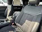 2027 Ford Explorer 4WD SUV for sale #926407 - photo 17